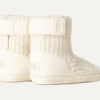 Skylar ja UGG-pipo Skylar ja UGG-pipo