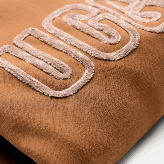 UGG-logolla varustettu pyöreäkauluksinen pusero UGG-logolla varustettu pyöreäkauluksinen pusero