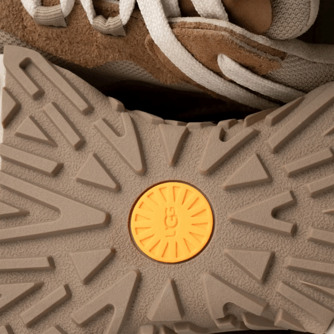 UGG RetroFi Low
